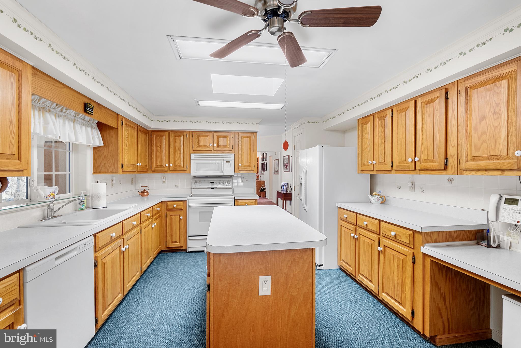 16 Juniper Ct W