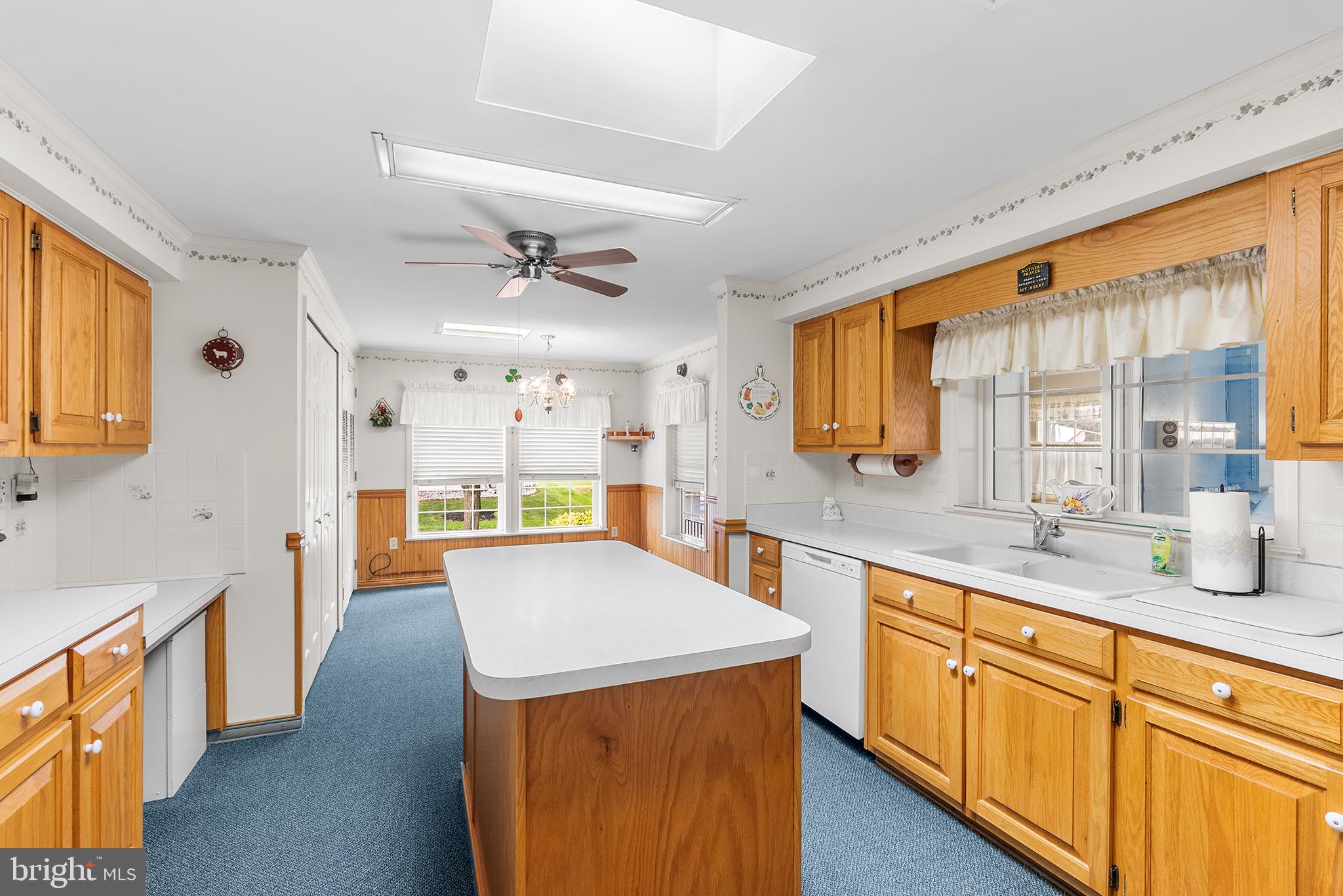 16 Juniper Ct W
