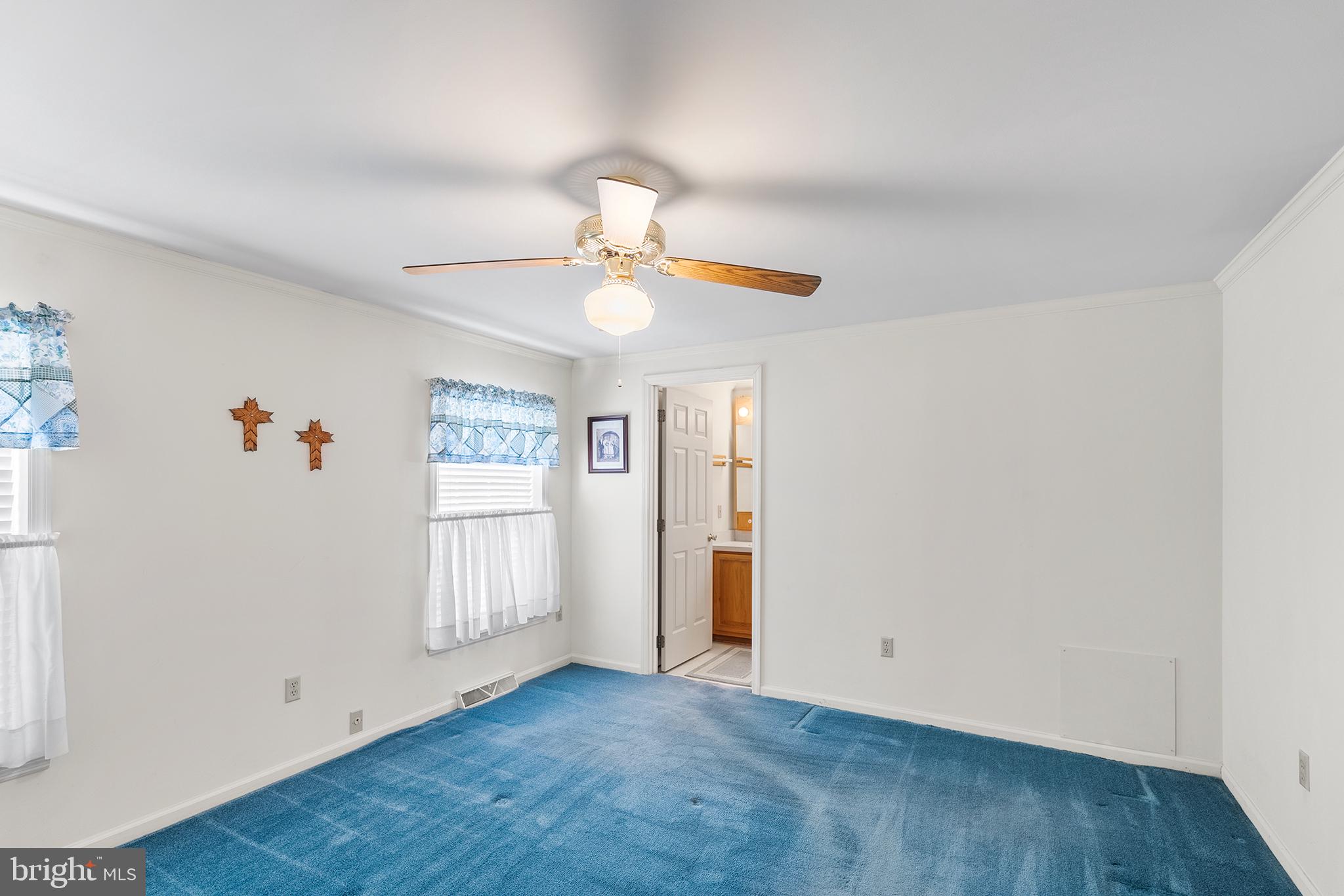 16 Juniper Ct W