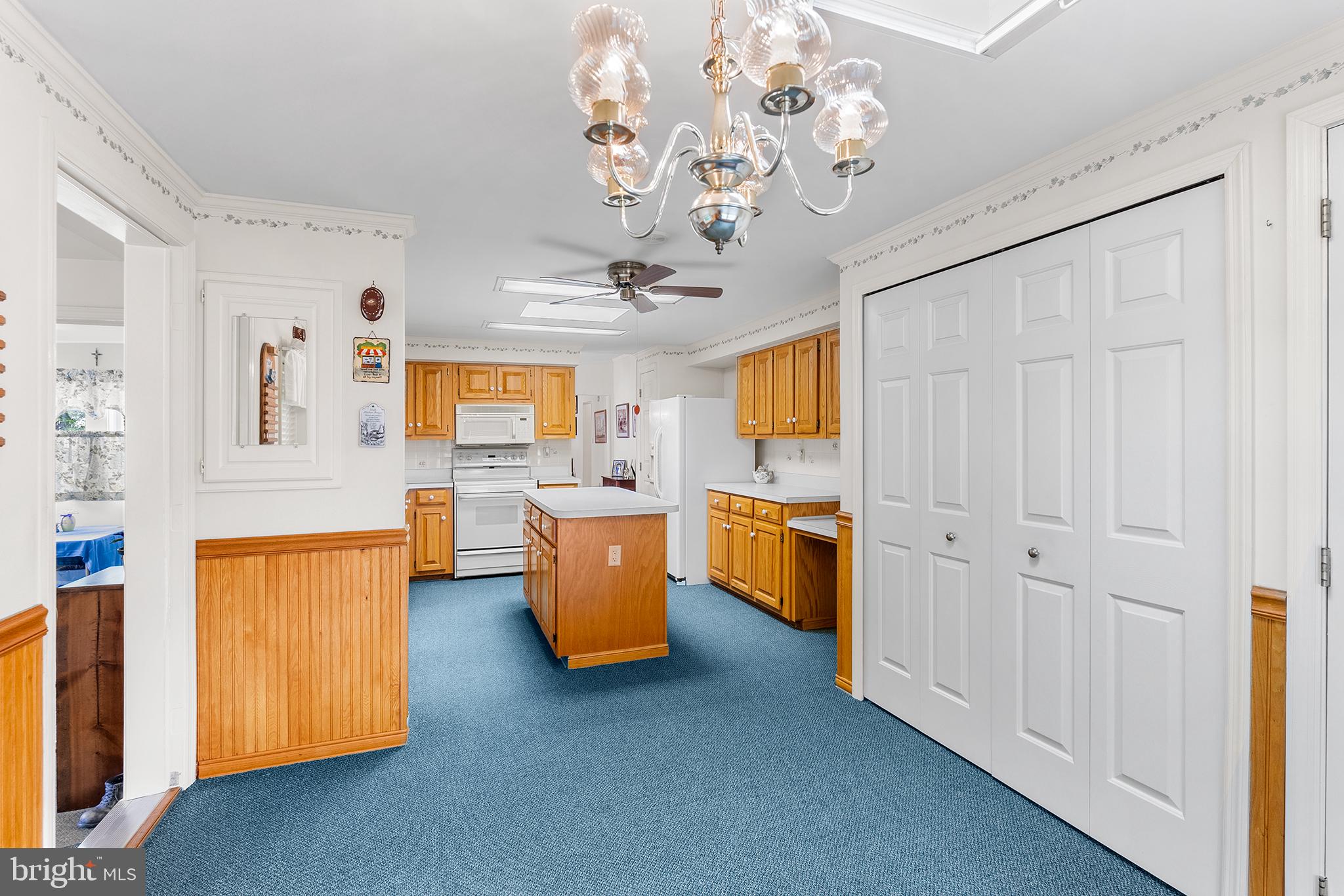 16 Juniper Ct W