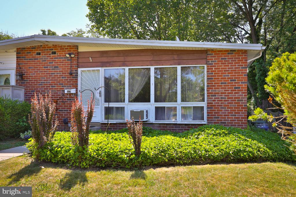 1429 Lindbergh Ave