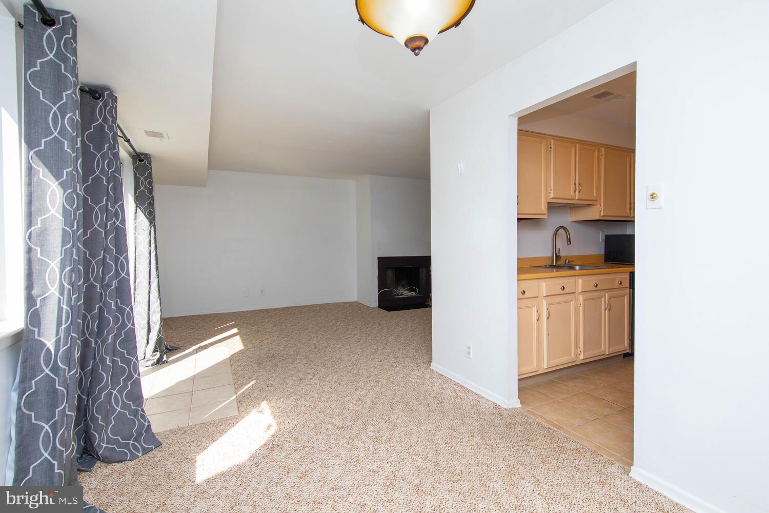 1740 Oakwood Ter #14-H