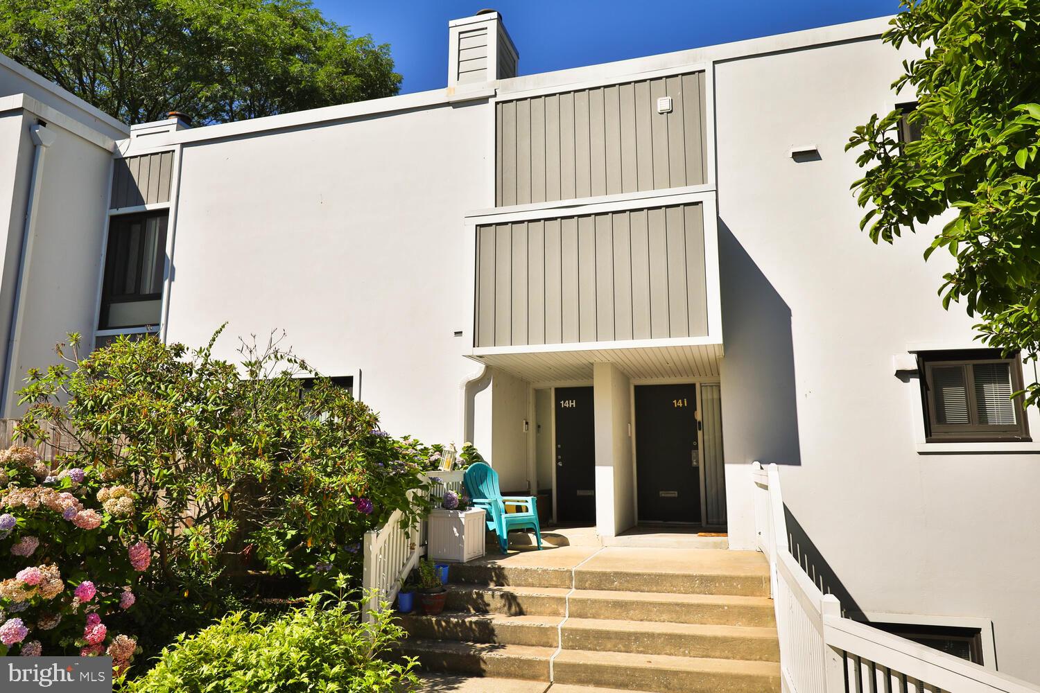 1740 Oakwood Ter #14-H