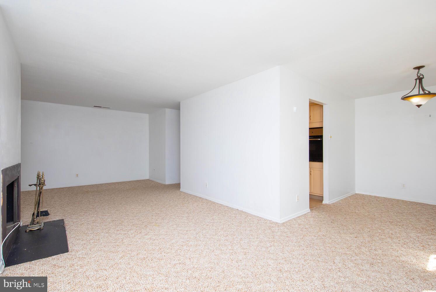 1740 Oakwood Ter #14-H