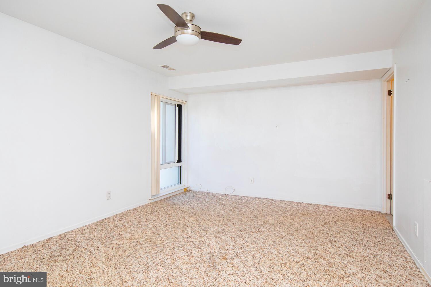 1740 Oakwood Ter #14-H