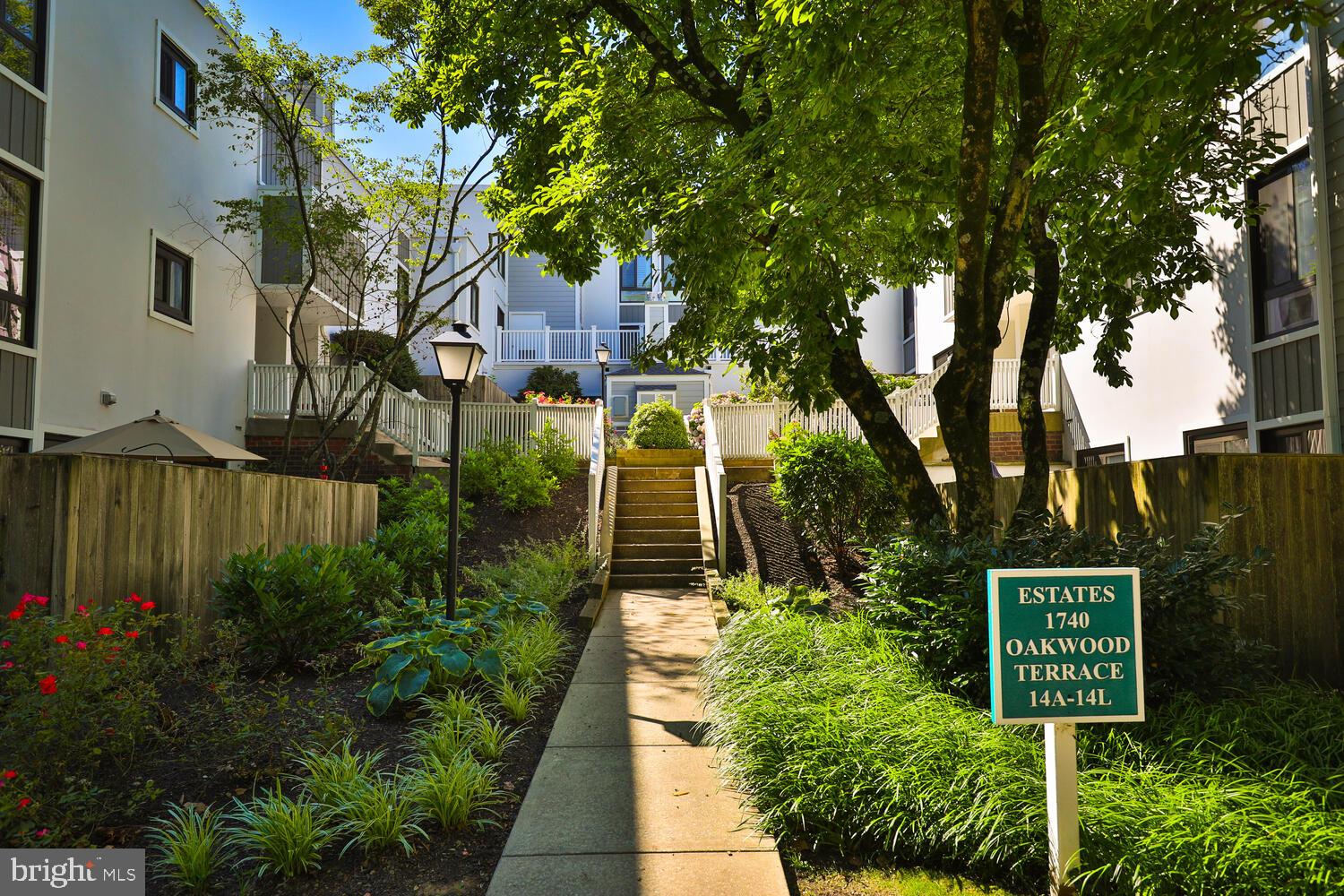 1740 Oakwood Ter #14-H