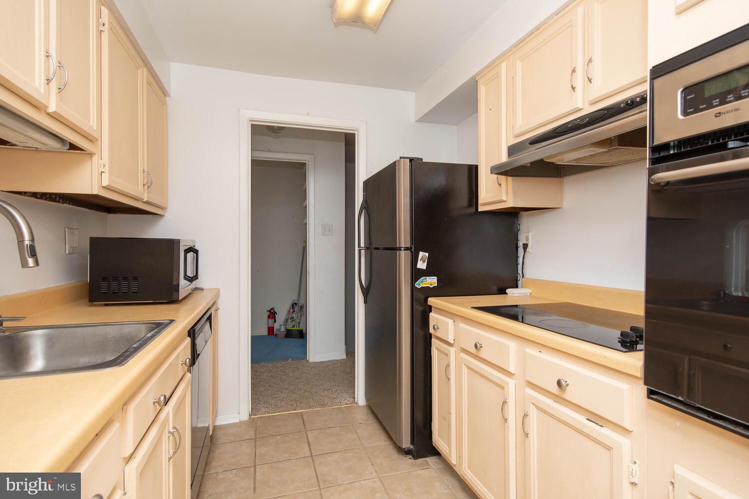 1740 Oakwood Ter #14-H