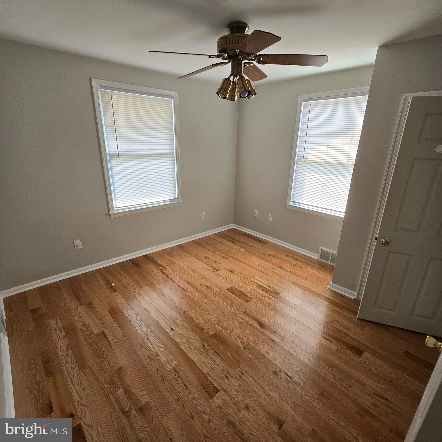 121 BORBECK AVE