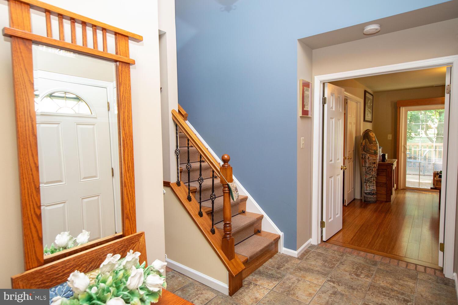 128 Orchard Ct