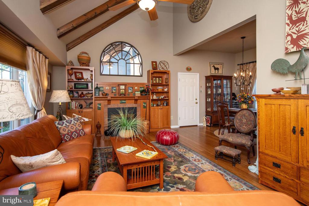 128 Orchard Ct