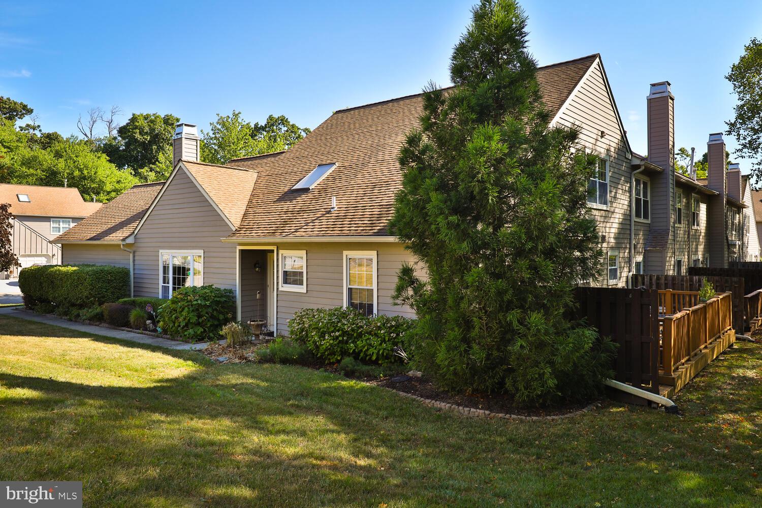 128 Orchard Ct