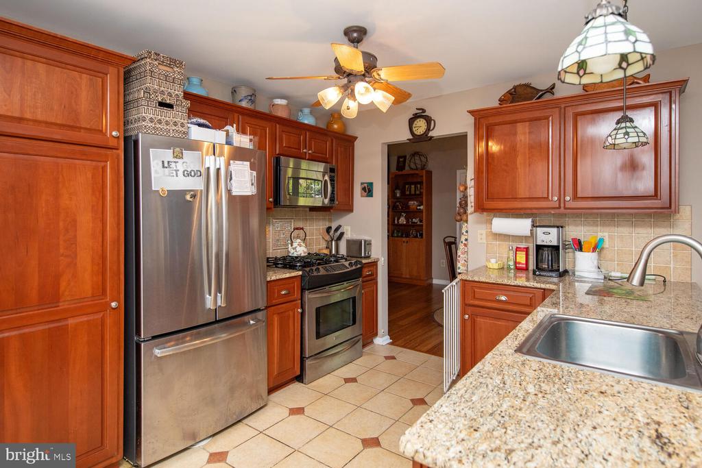 128 Orchard Ct