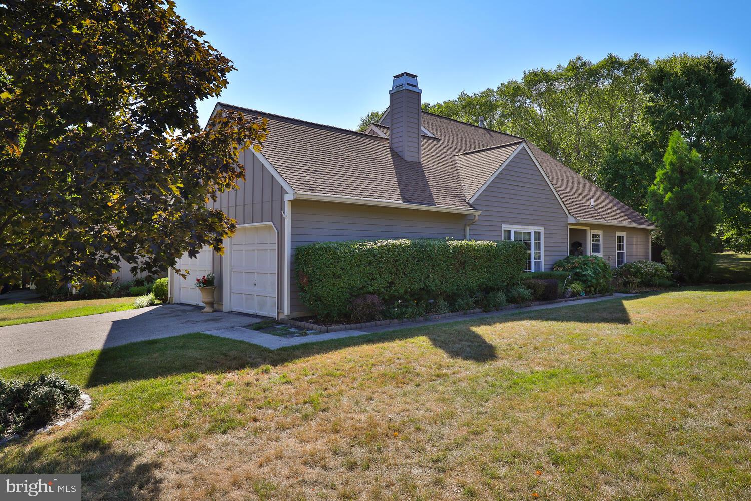 128 Orchard Ct