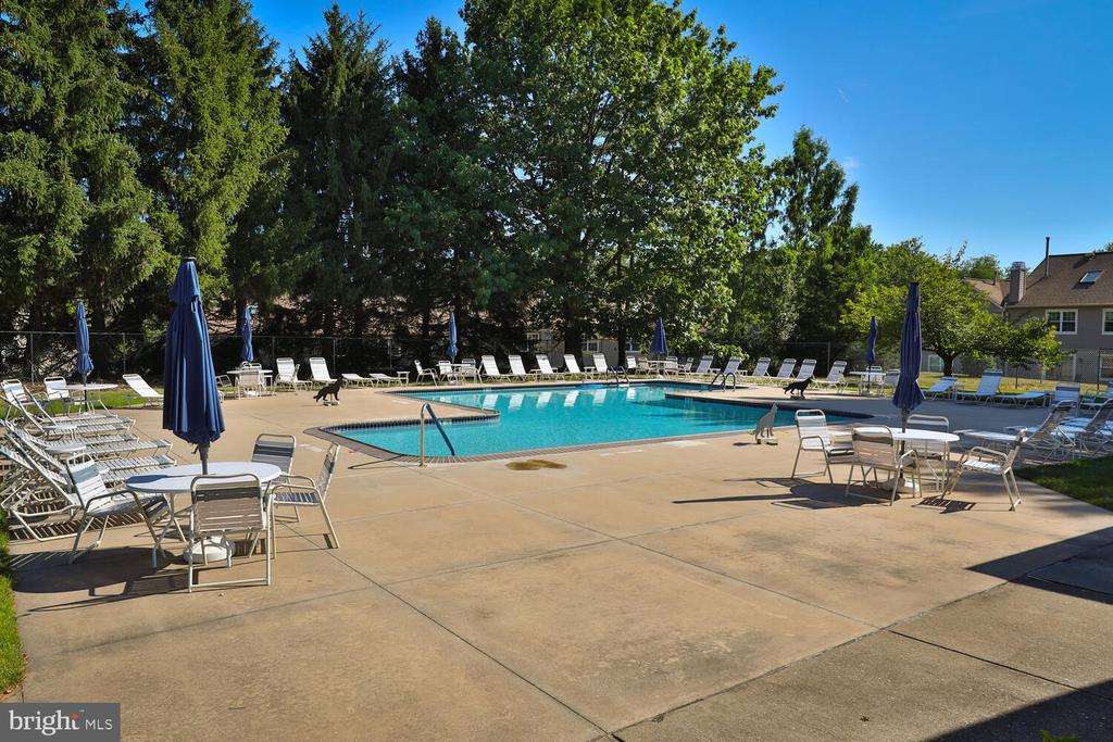 128 Orchard Ct
