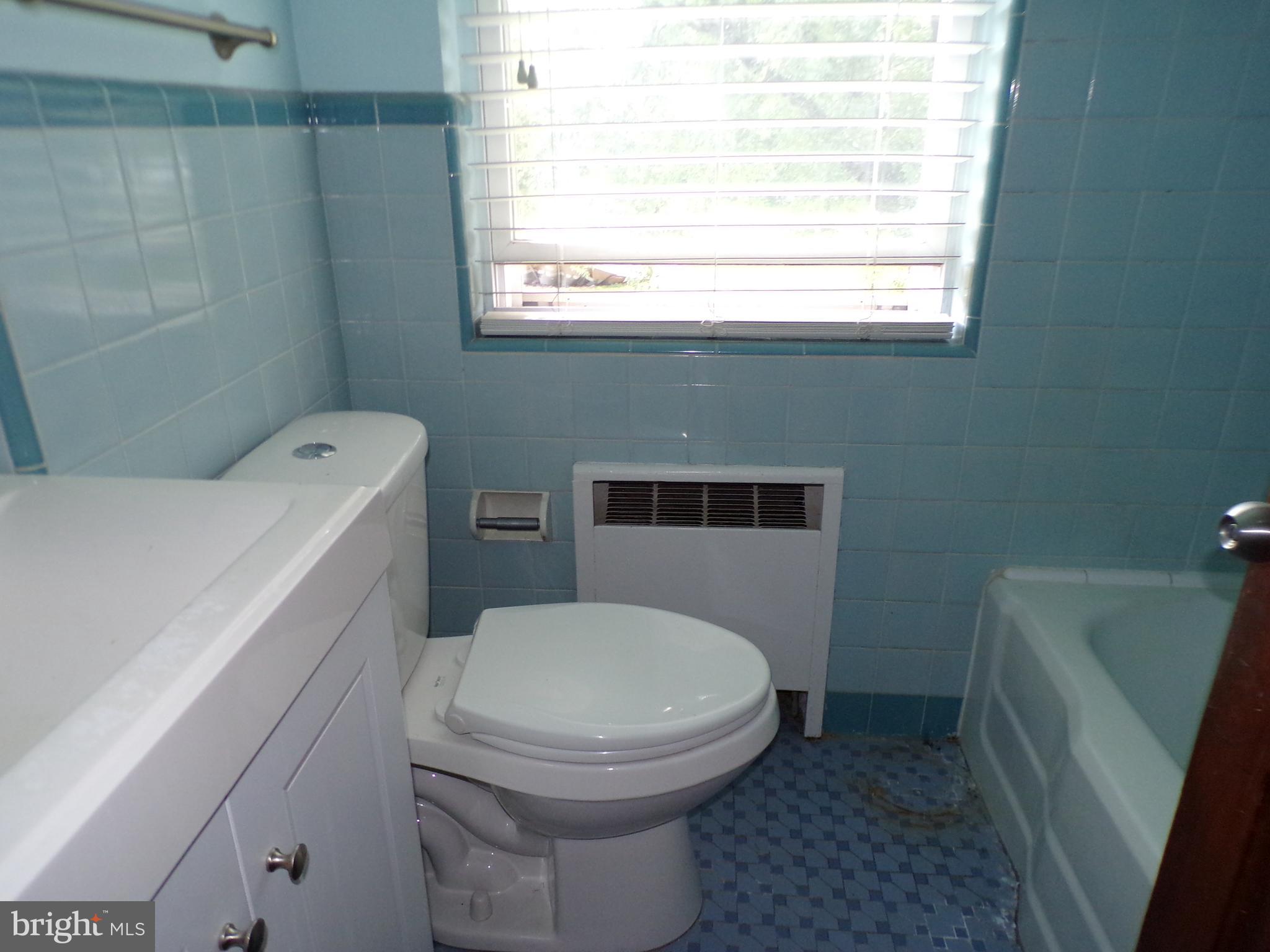 2708 Jenkintown Rd