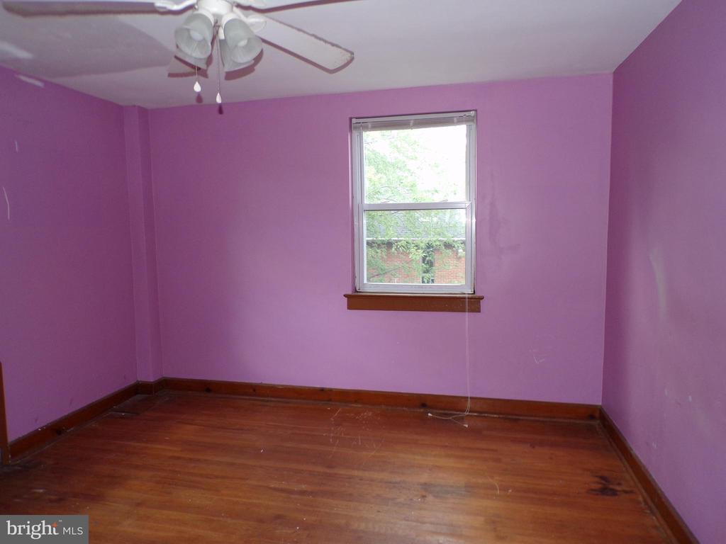 2708 Jenkintown Rd