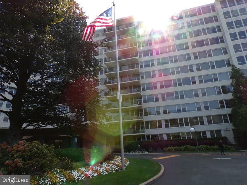 50 Belmont Ave #1114