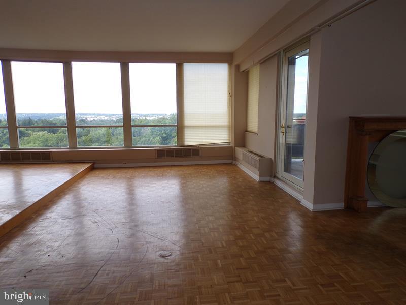 50 Belmont Ave #1114
