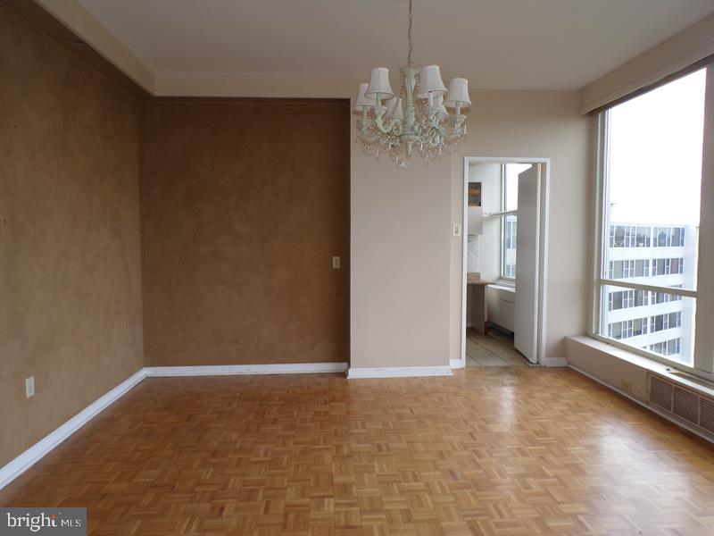 50 Belmont Ave #1114