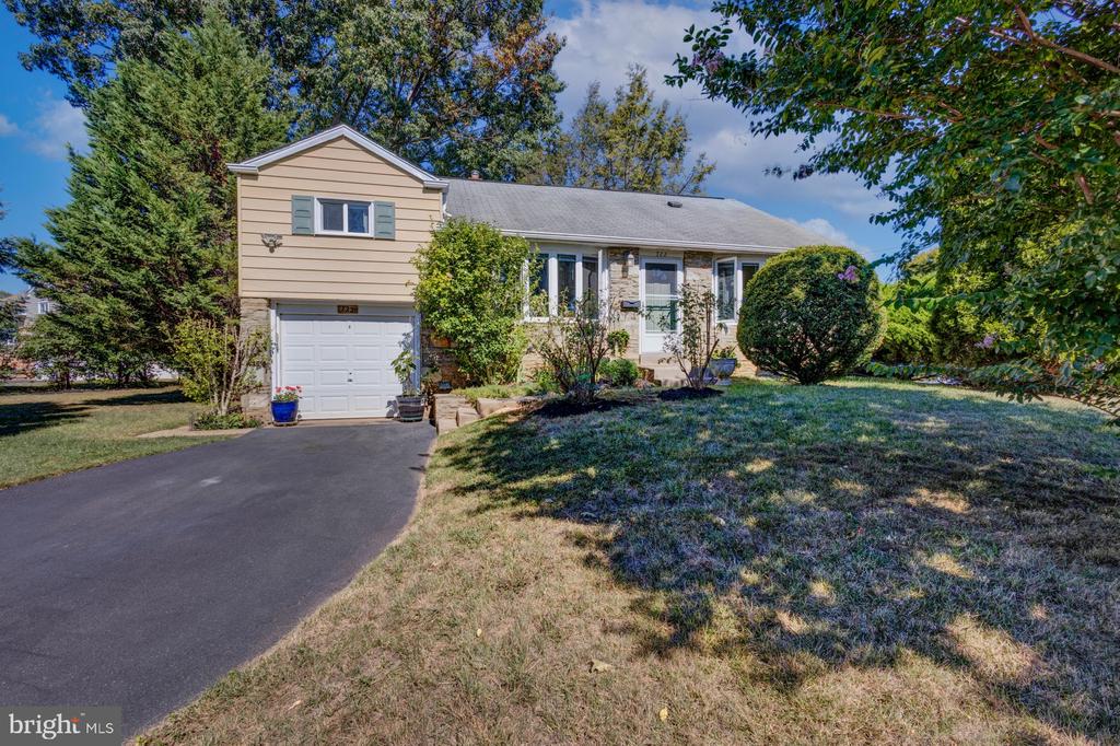 722 Chapel Rd