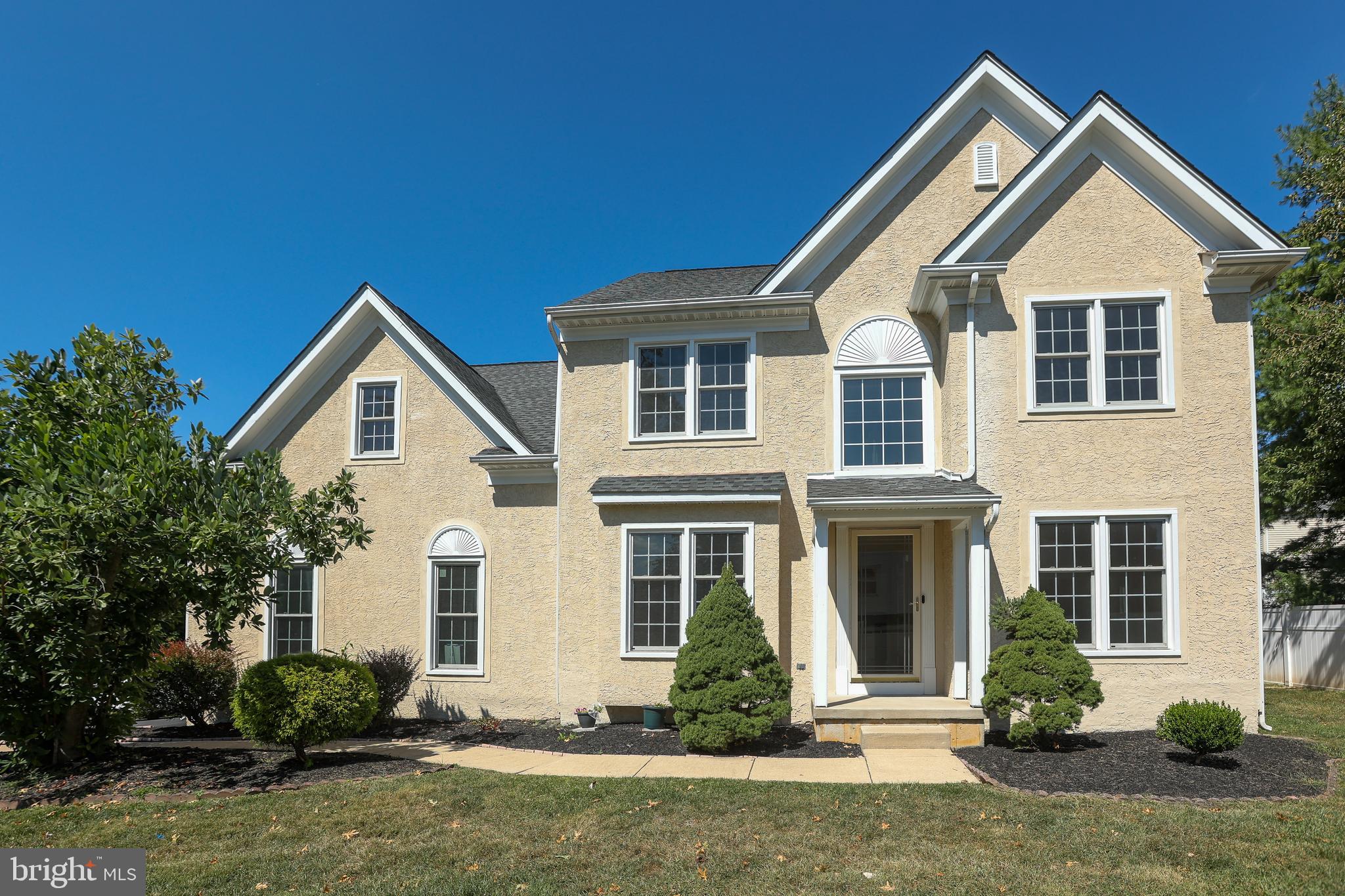 529 CEDAR DR