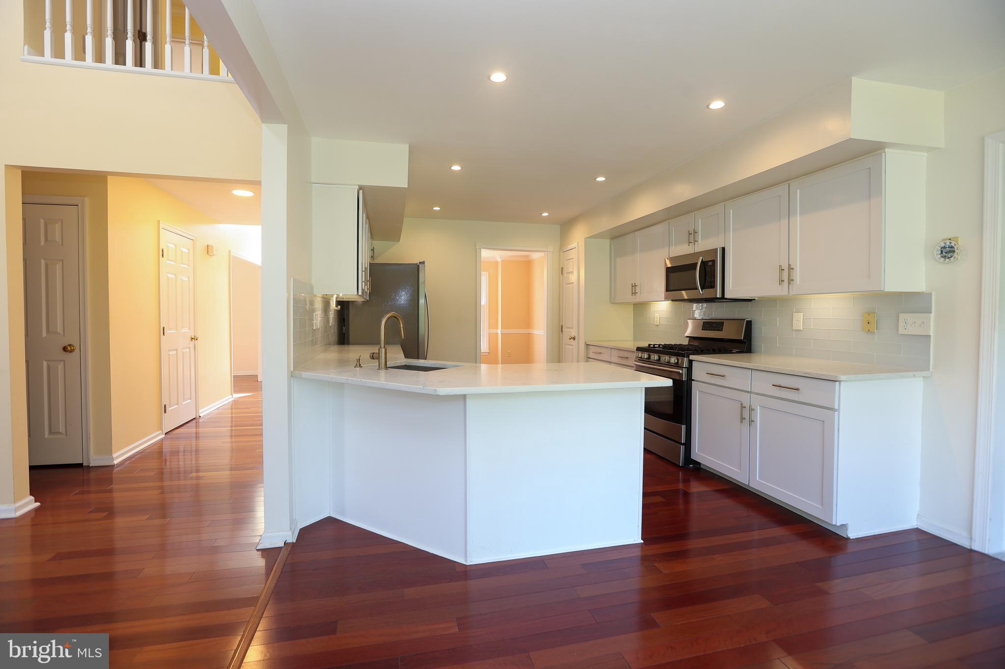 529 CEDAR DR