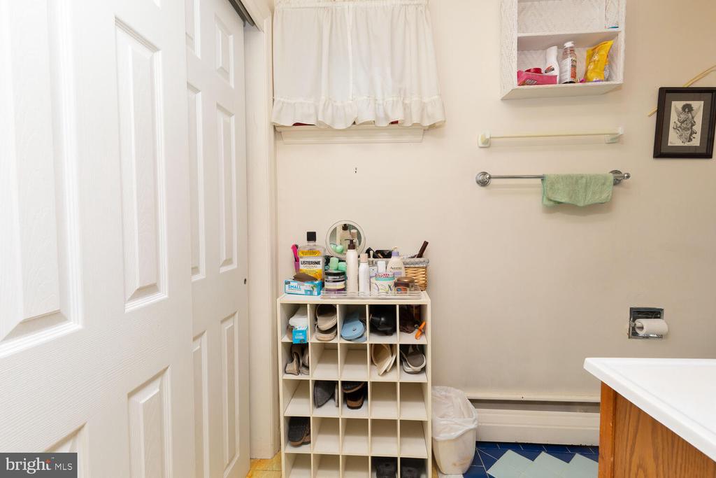 404 Longfield Rd
