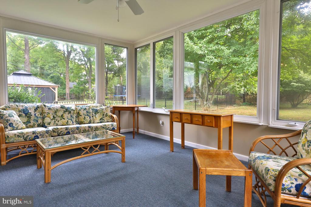 404 Longfield Rd