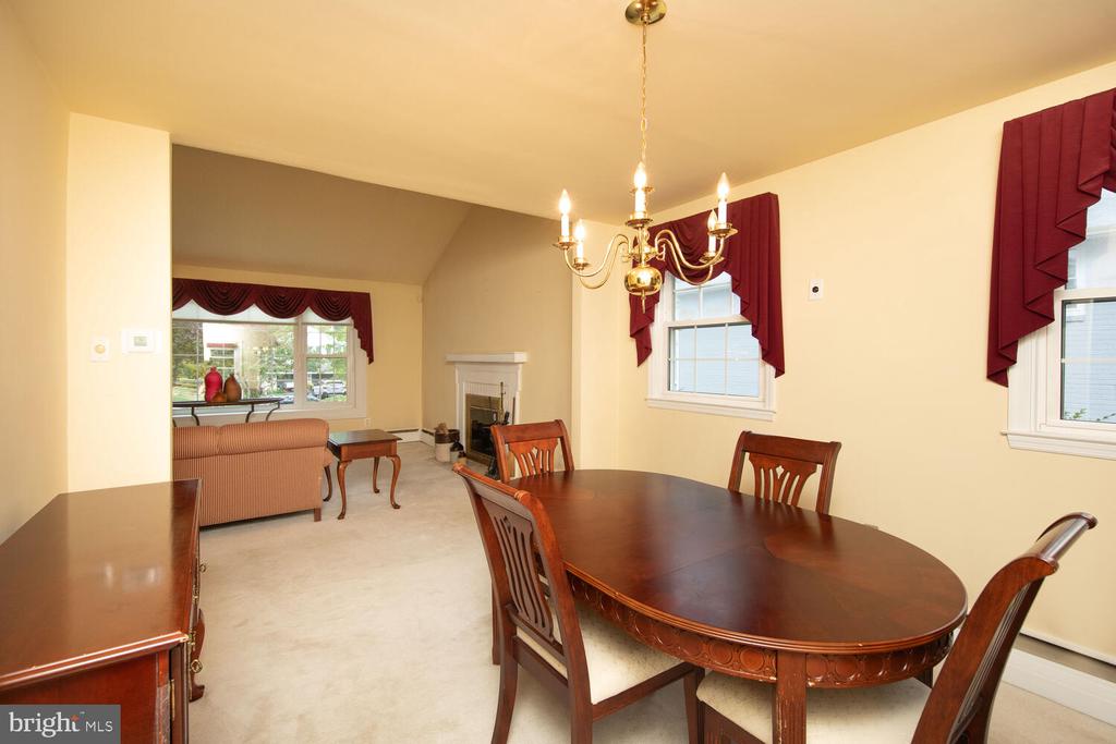 404 Longfield Rd