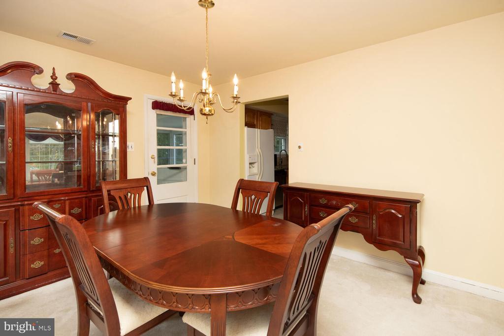 404 Longfield Rd