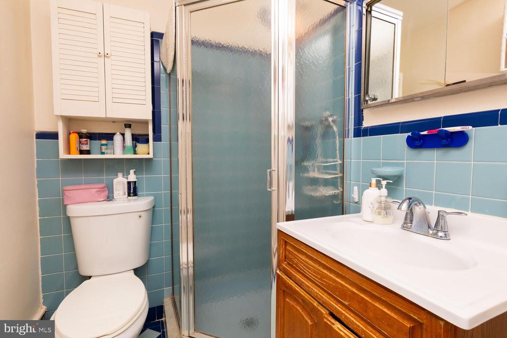 404 Longfield Rd