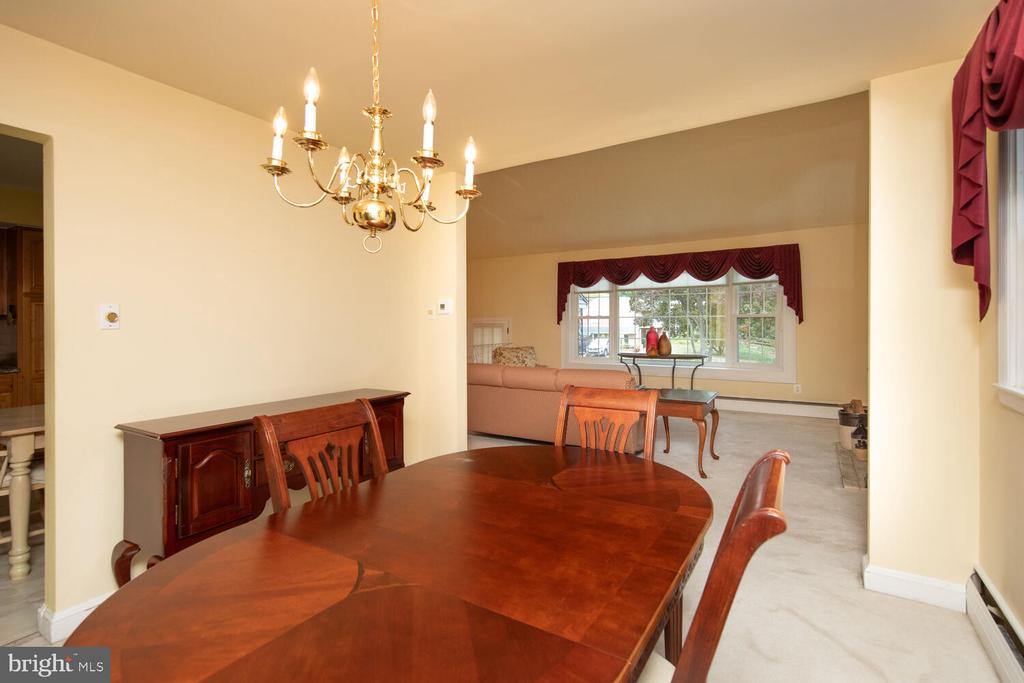 404 Longfield Rd