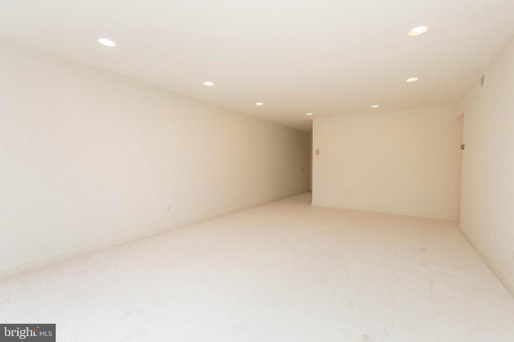 1680 Huntingdon Pike #Ph243