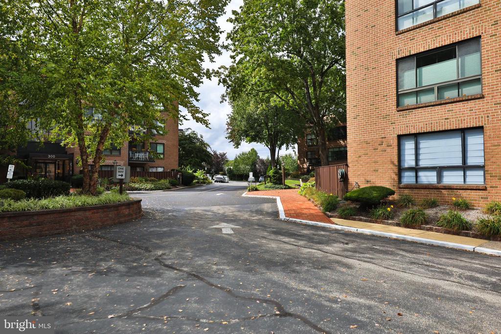 1680 Huntingdon Pike #Ph243