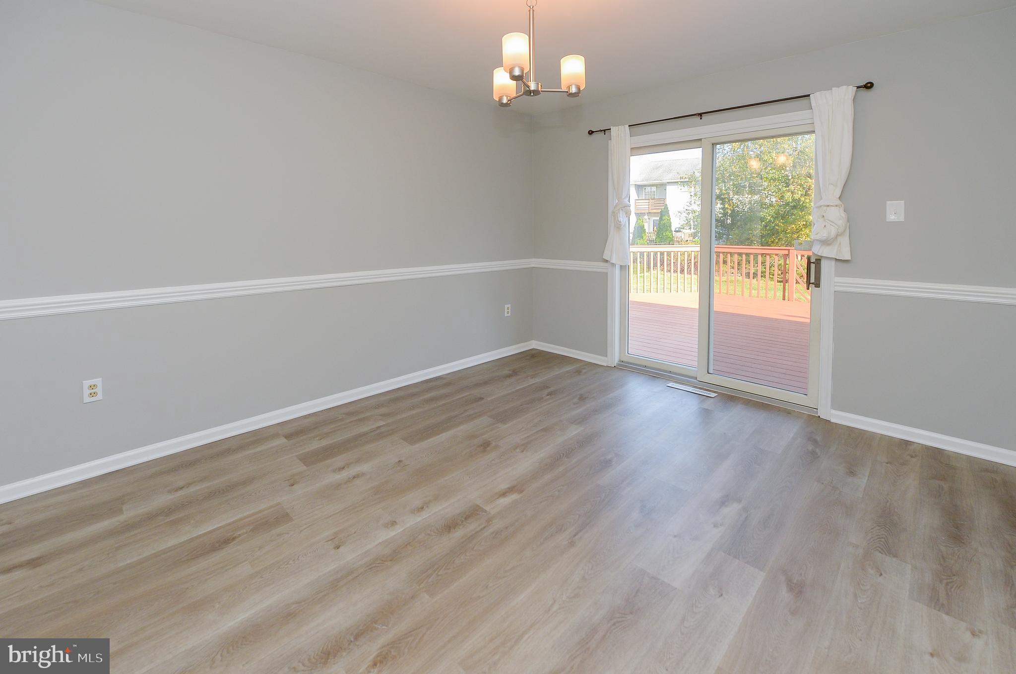 109 Damson Ln