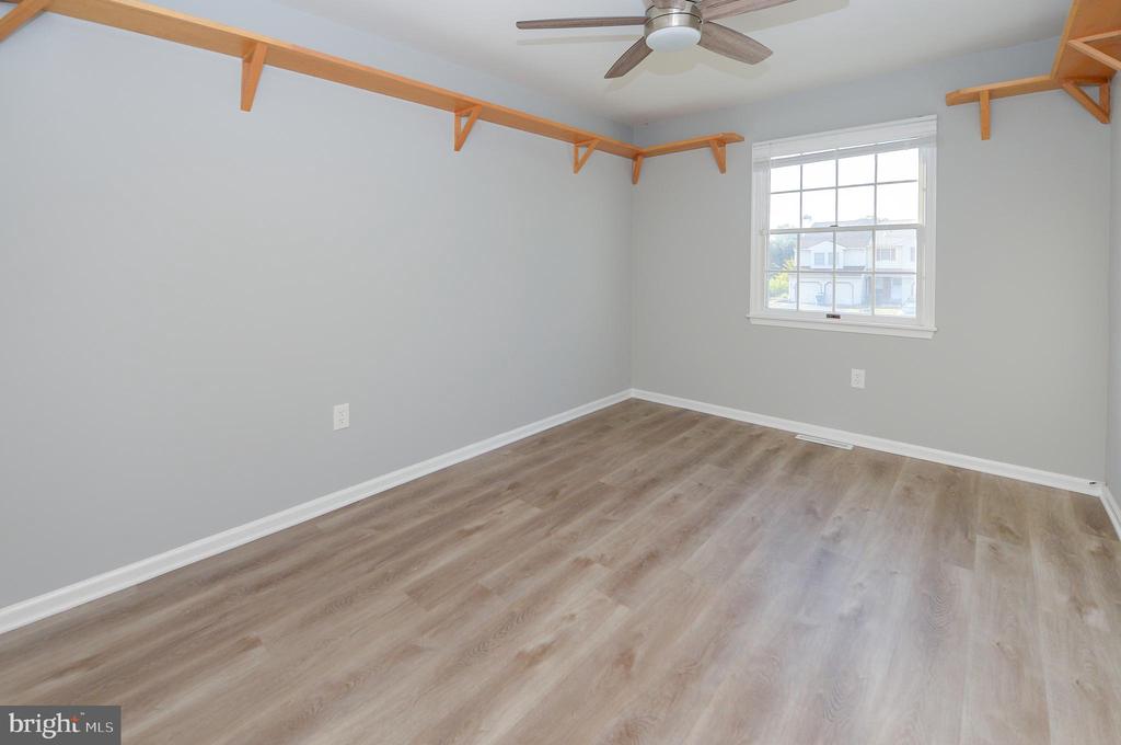 109 Damson Ln