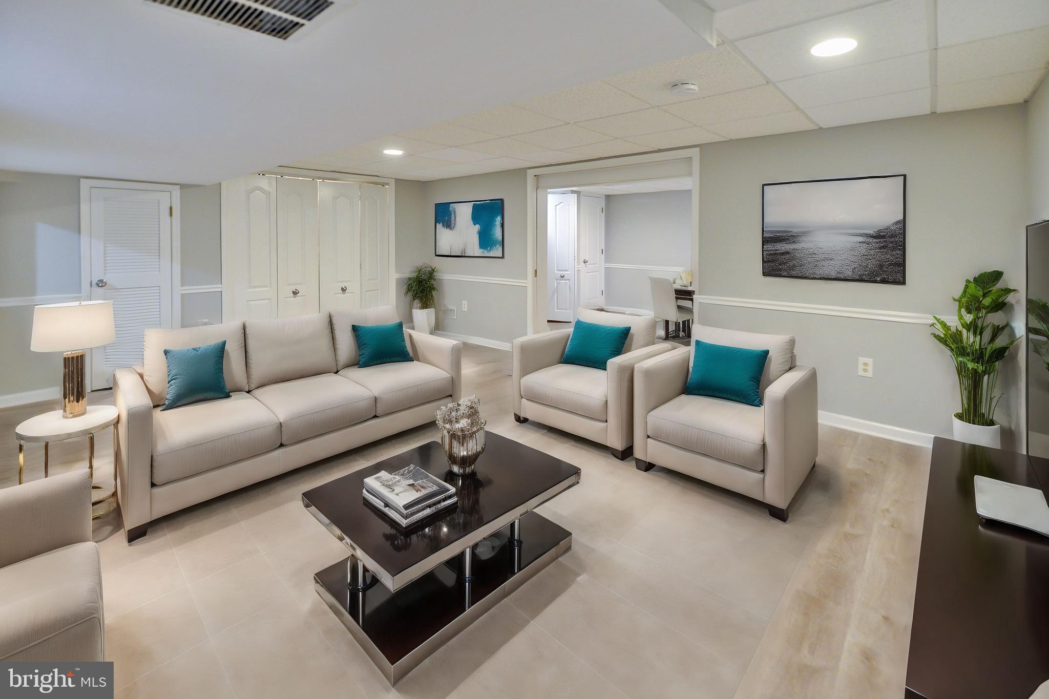 109 Damson Ln