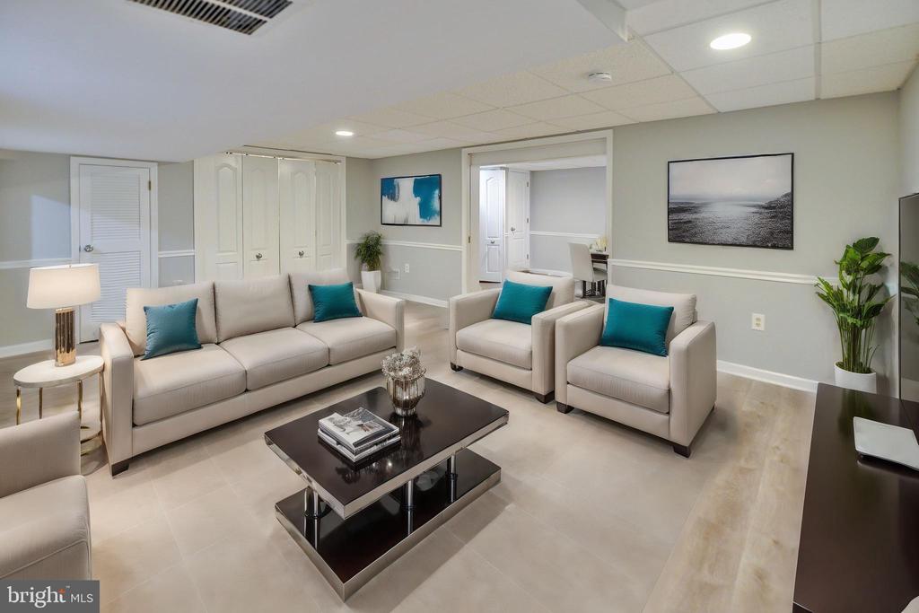 109 Damson Ln