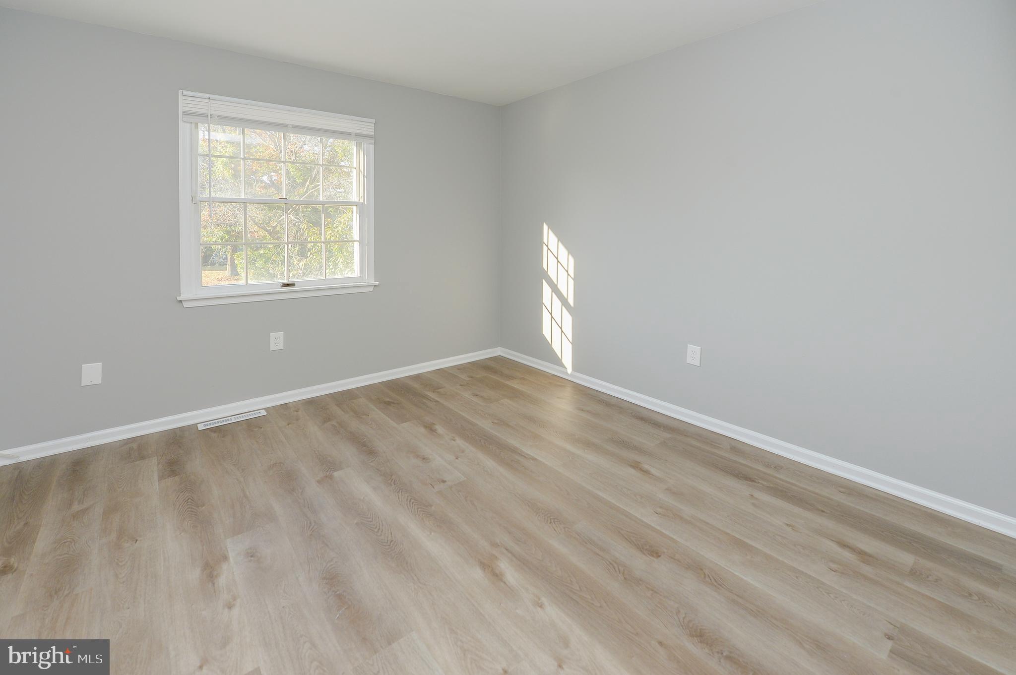 109 Damson Ln
