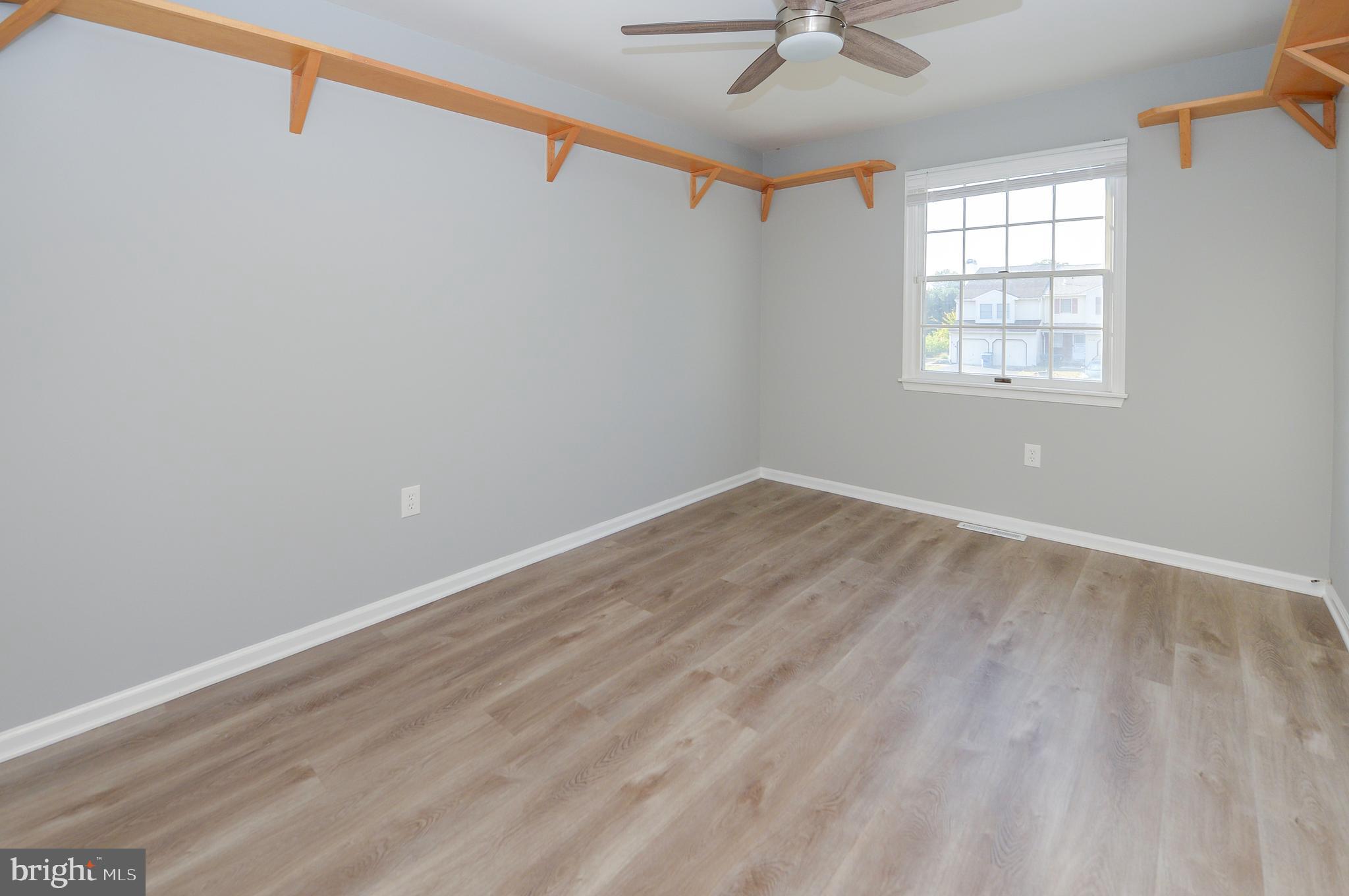109 Damson Ln
