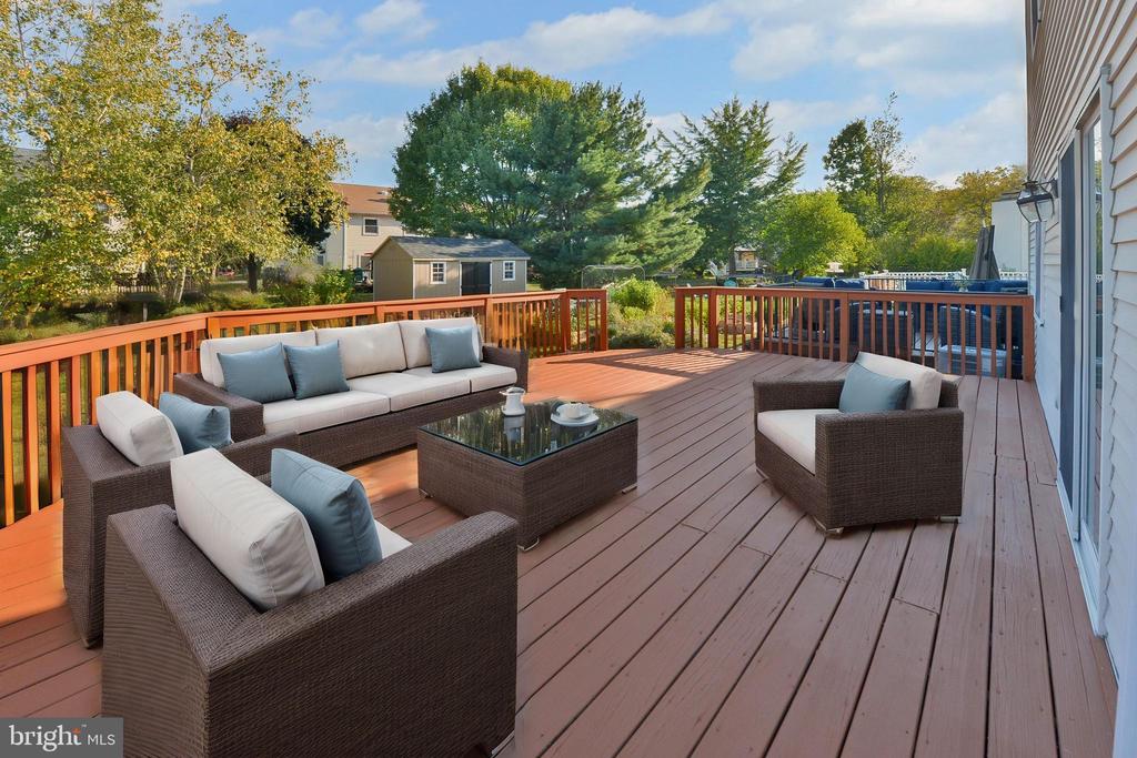 109 Damson Ln