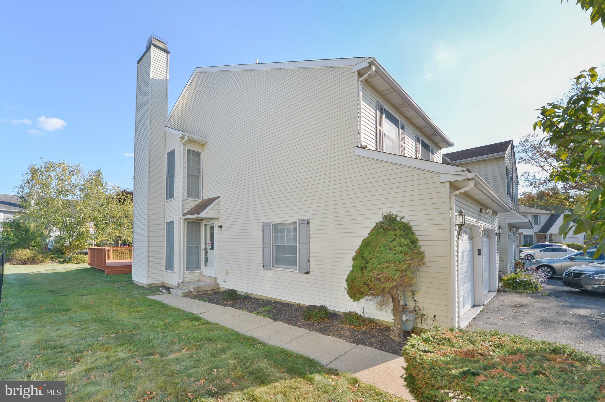 109 Damson Ln