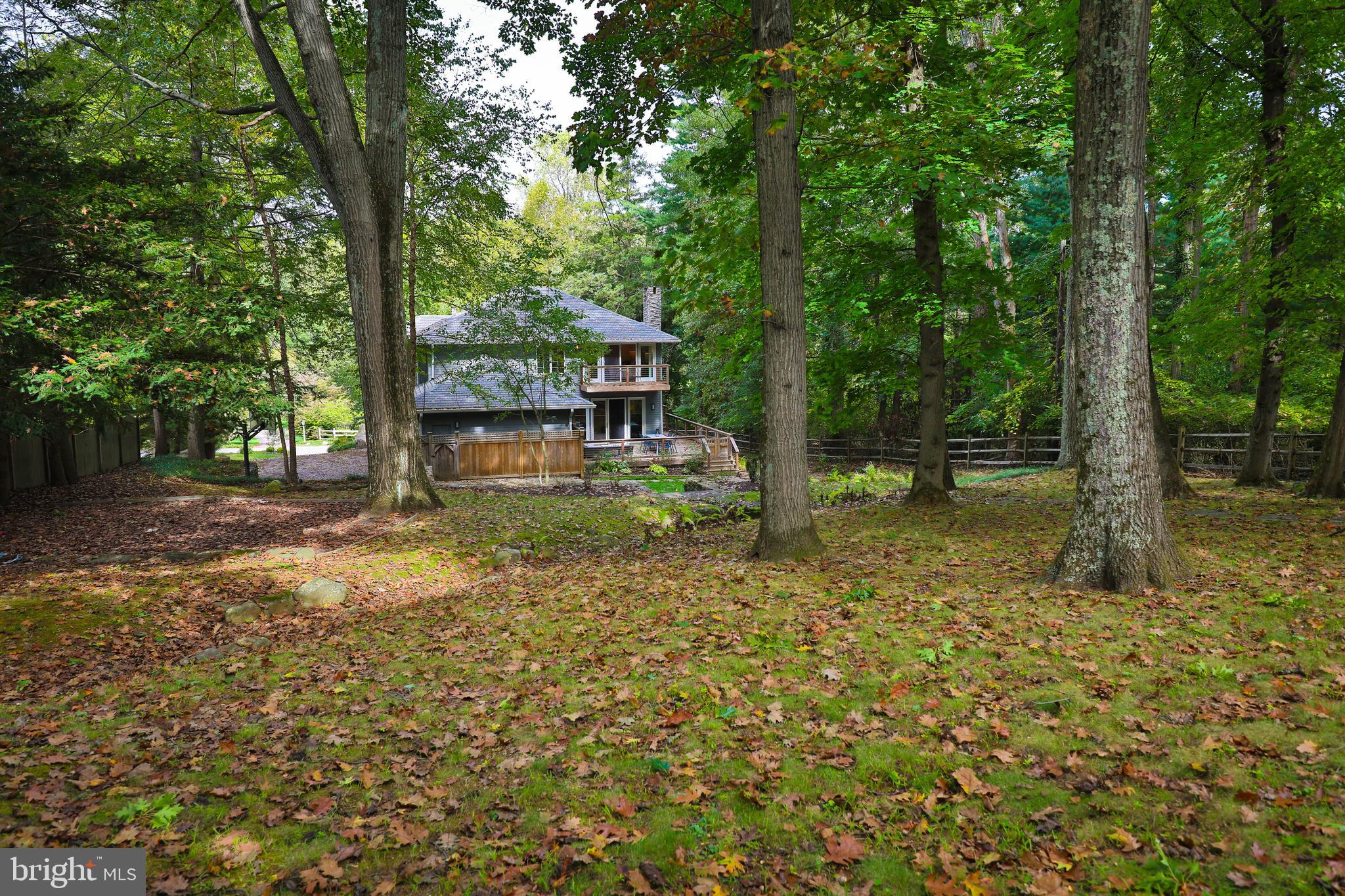 896 Andorra Rd
