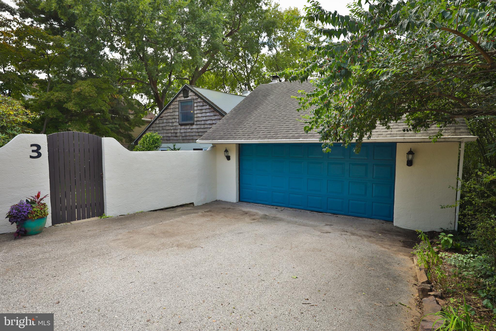 3 Brooke Ln