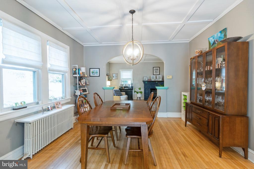8 Franklin Ave