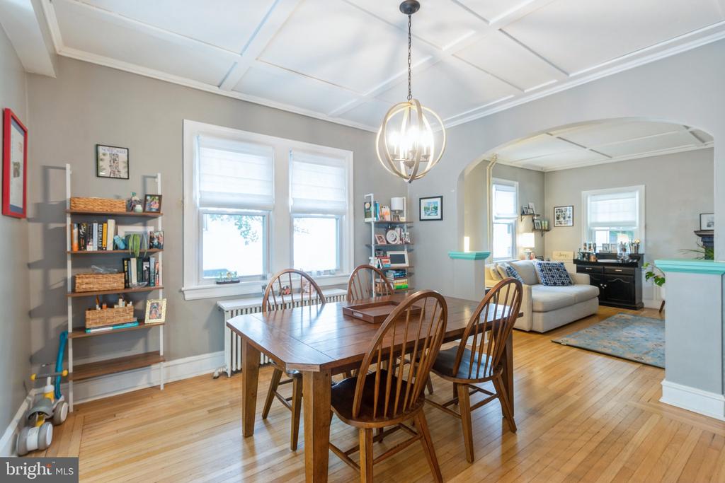 8 Franklin Ave