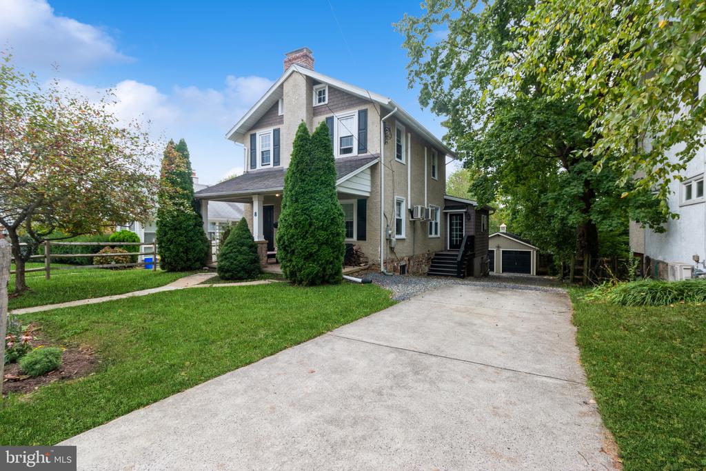8 Franklin Ave