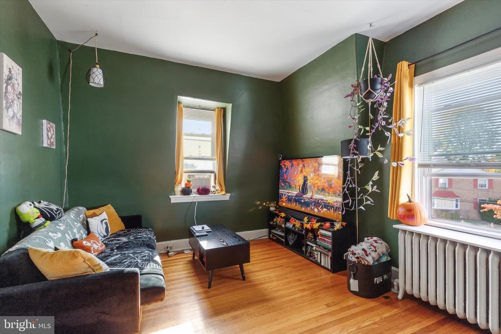 401 West Ave