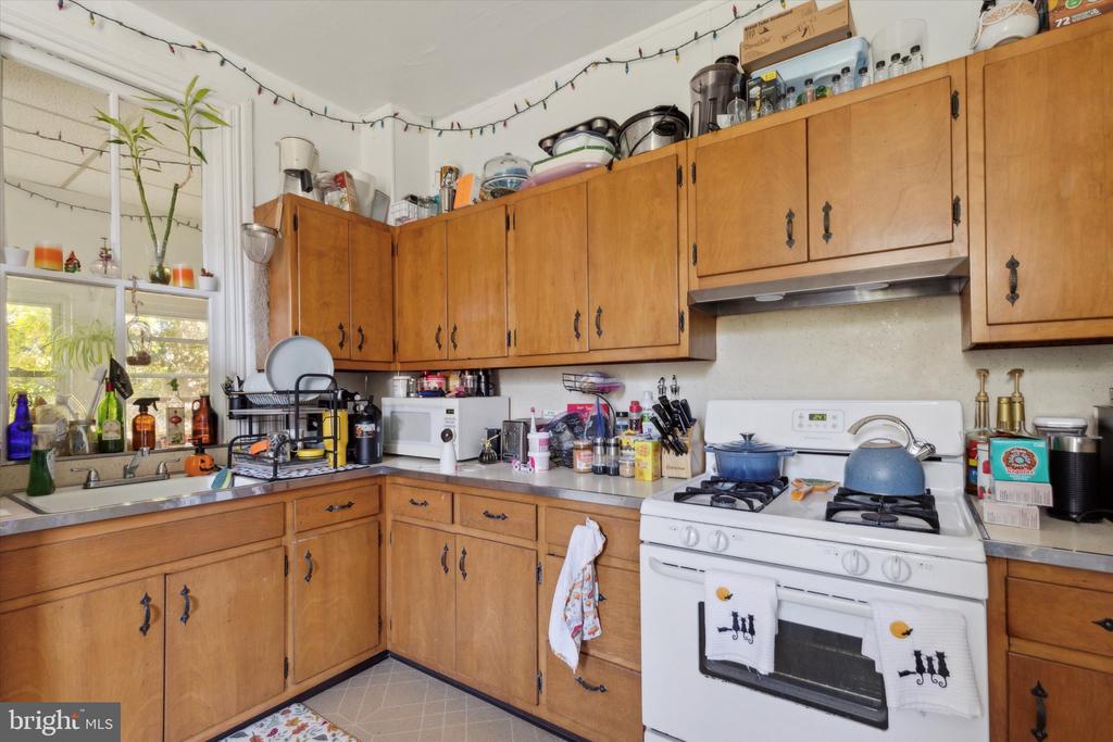401 West Ave