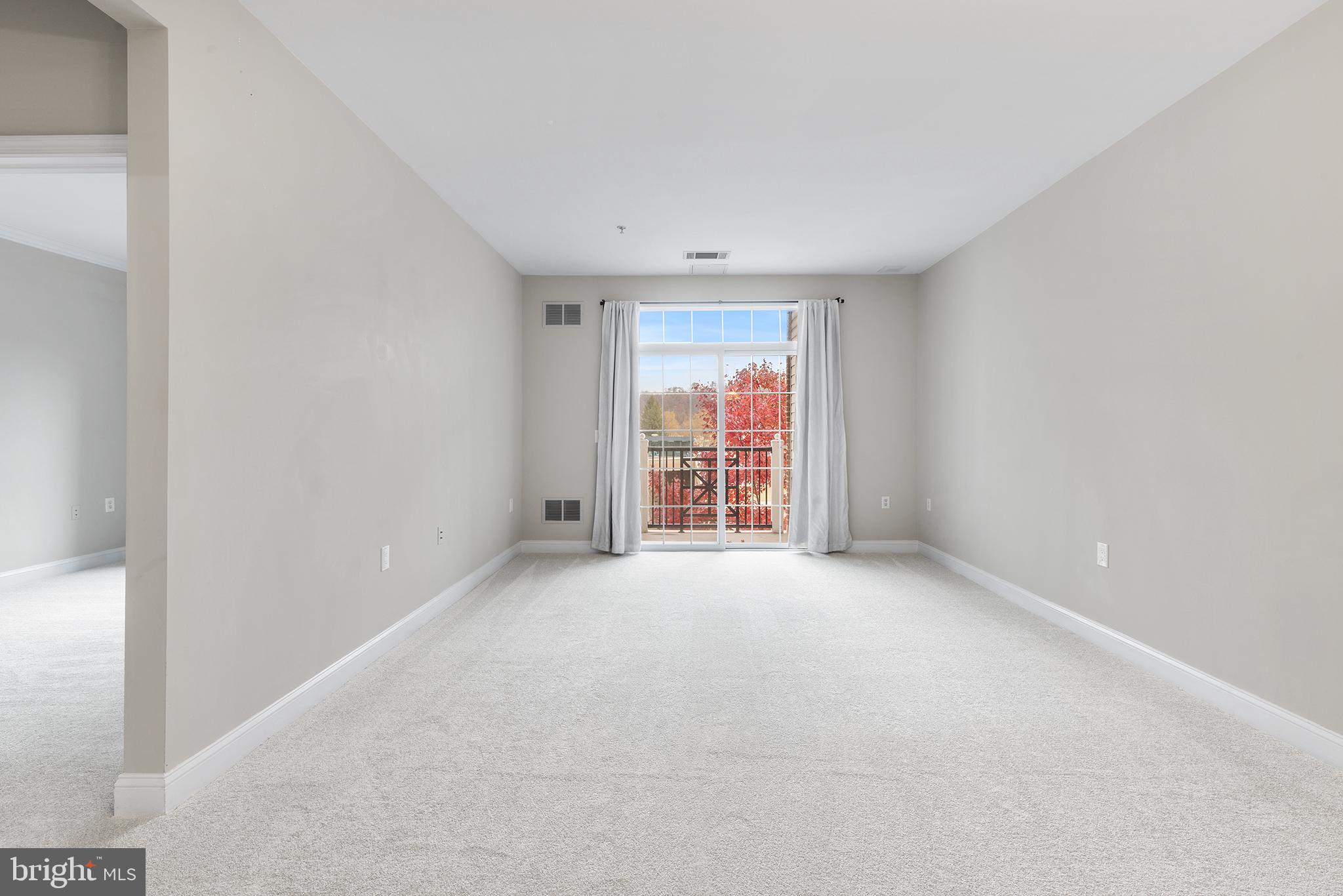 200 W ELM ST #1214